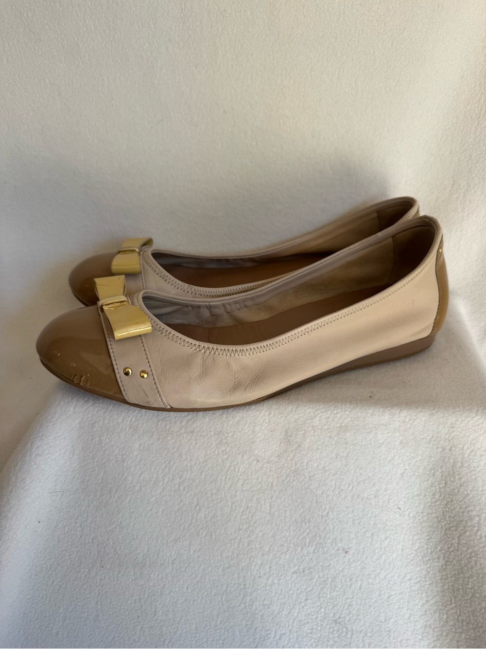Cole Haan Nike Air Ballet Flats 8.5B Nude Cream Patent Bow Leather Shoes